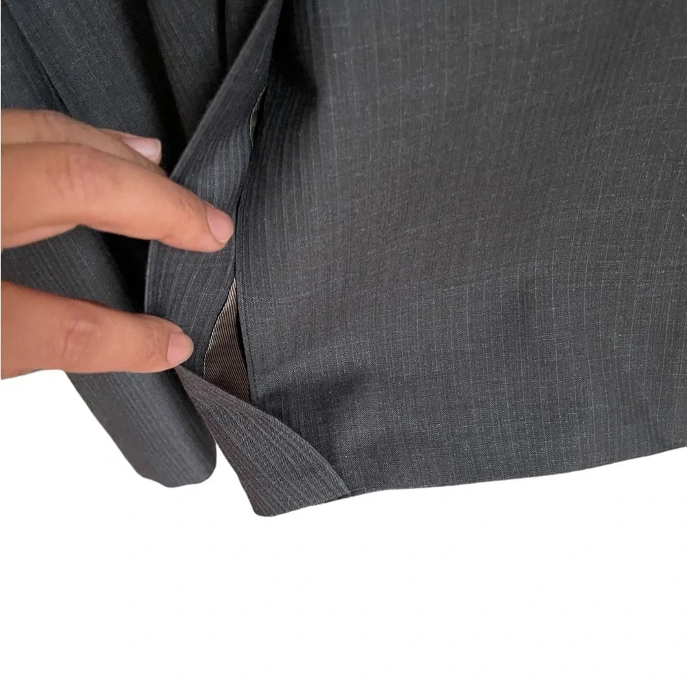 Banana‎ Republic Two Button Pin Stripe Blazer Sport Jacket Size: 42R